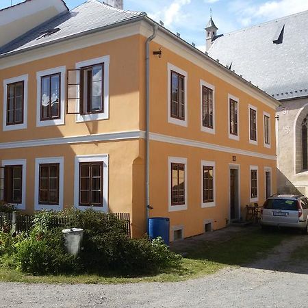 Mestansky Dum Villa Rozmberk Nad Vltavou Exterior photo