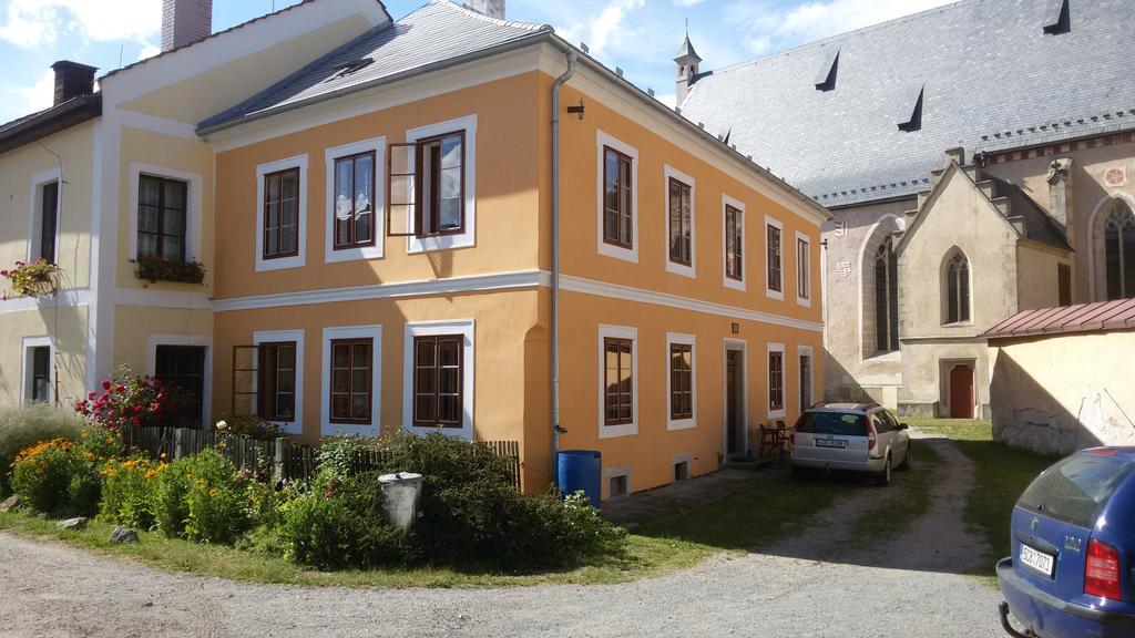 Mestansky Dum Villa Rozmberk Nad Vltavou Exterior photo